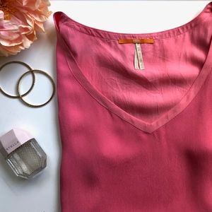 SOLD❤️❤️❤️‍🔥❣️Hugo Boss Chiffon and Silk Top